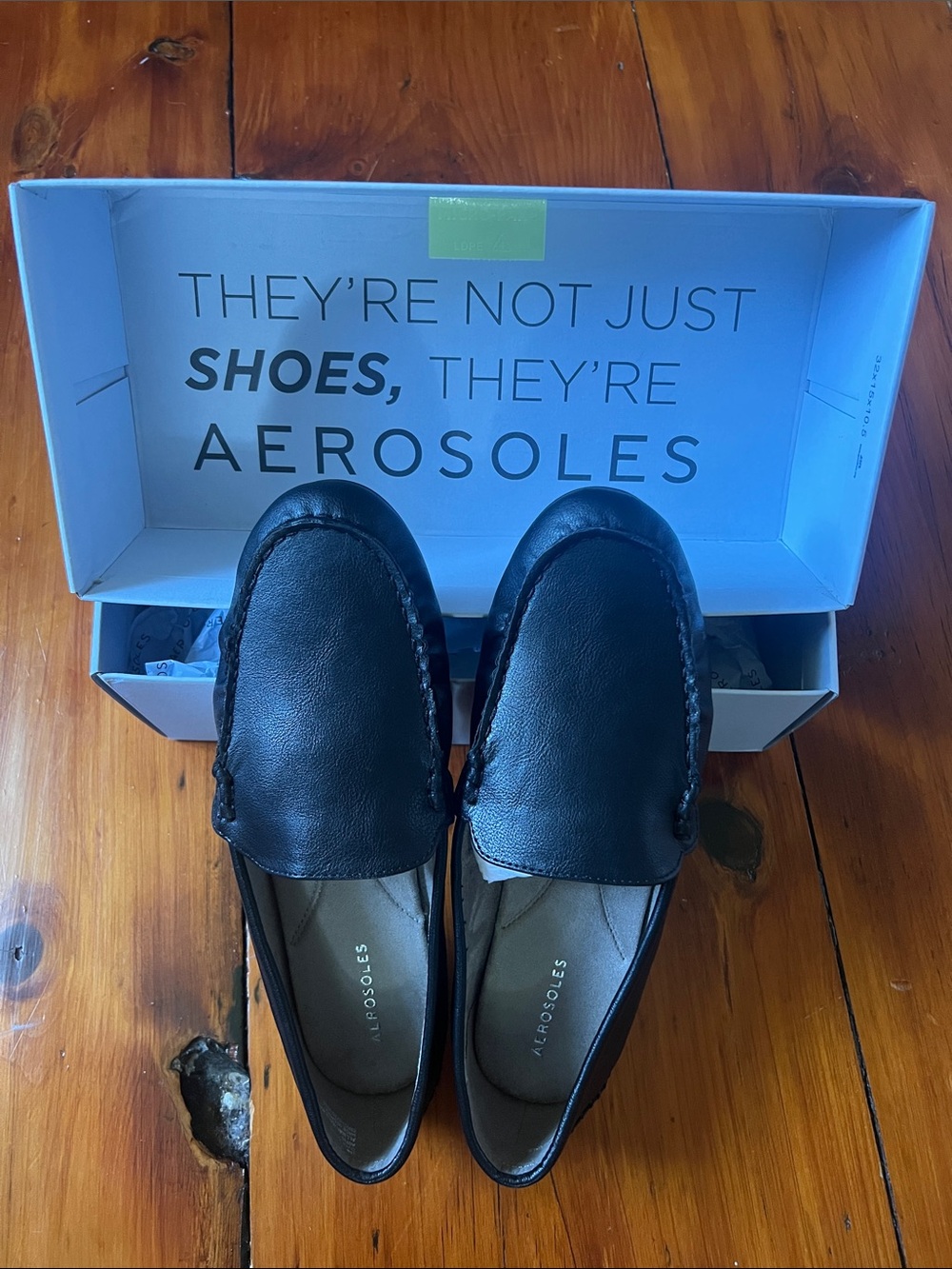 AEROSOLES Black Leather Slip-On Driving Moccasins